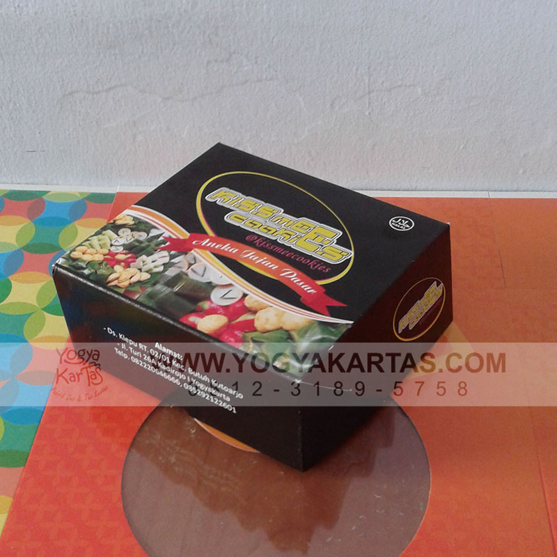 Kemasan-Kertas_yogyakartas.com_Dus_Roti_27.jpg