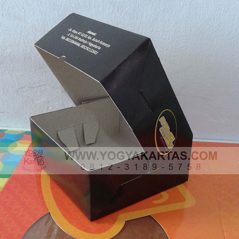 Kemasan-Kertas_yogyakartas.com_Dus_Roti_32.jpg