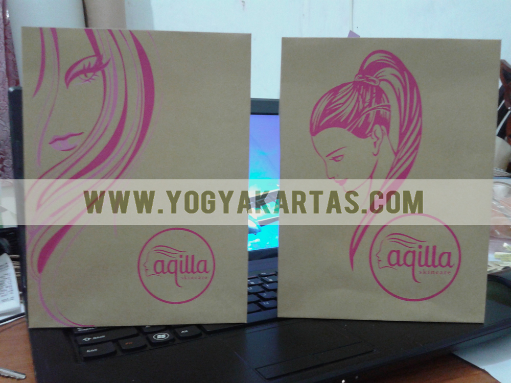 desain-tas-kertas-skin-care-qilla.jpg