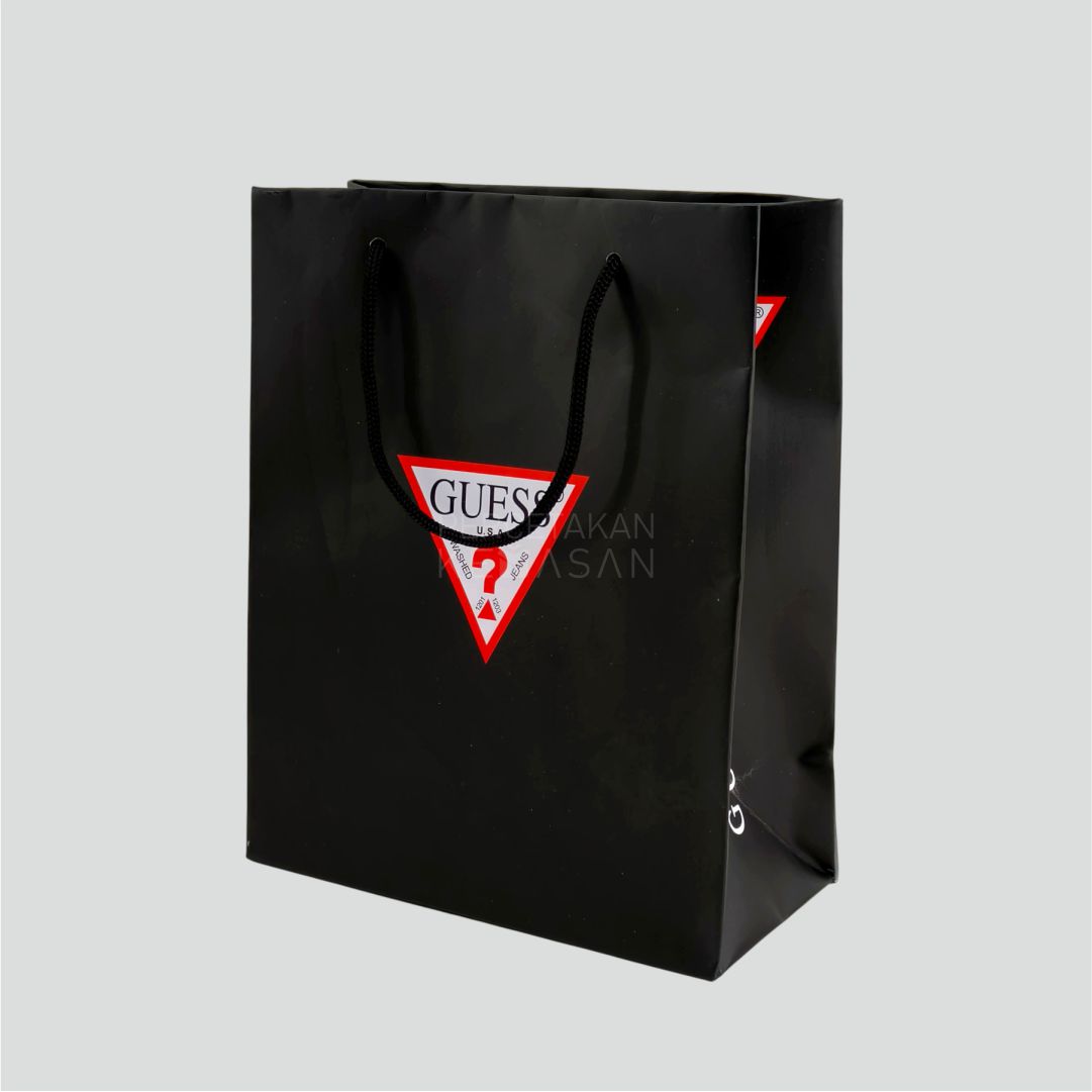 percetakan_tas_kertas_paperbag ivory 20x10x24,5cm – guess USA percetakan_tas_kertas_paperbag ivory 20x10x24,5cm - guess USA